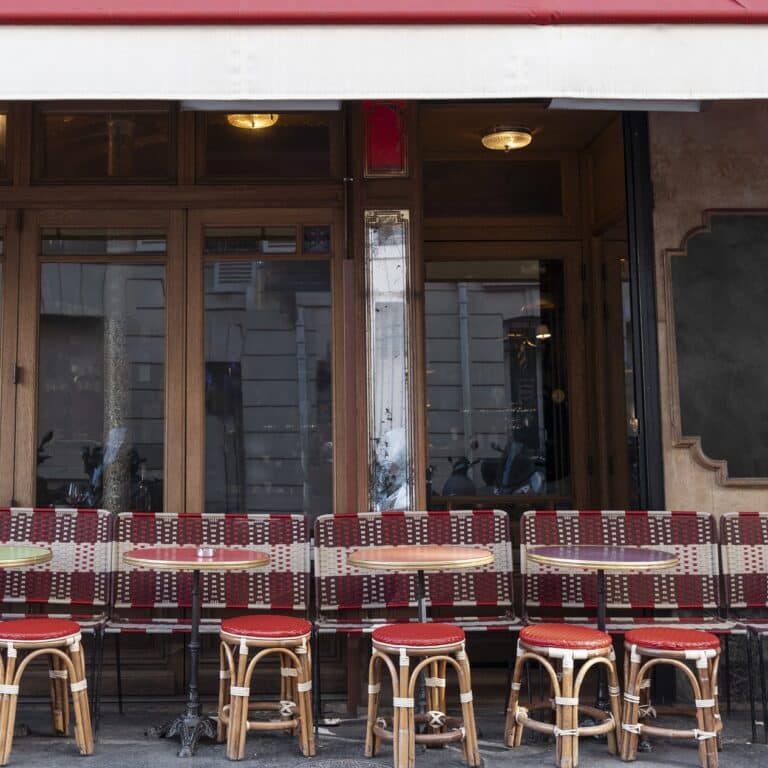 commercial window cleaning service